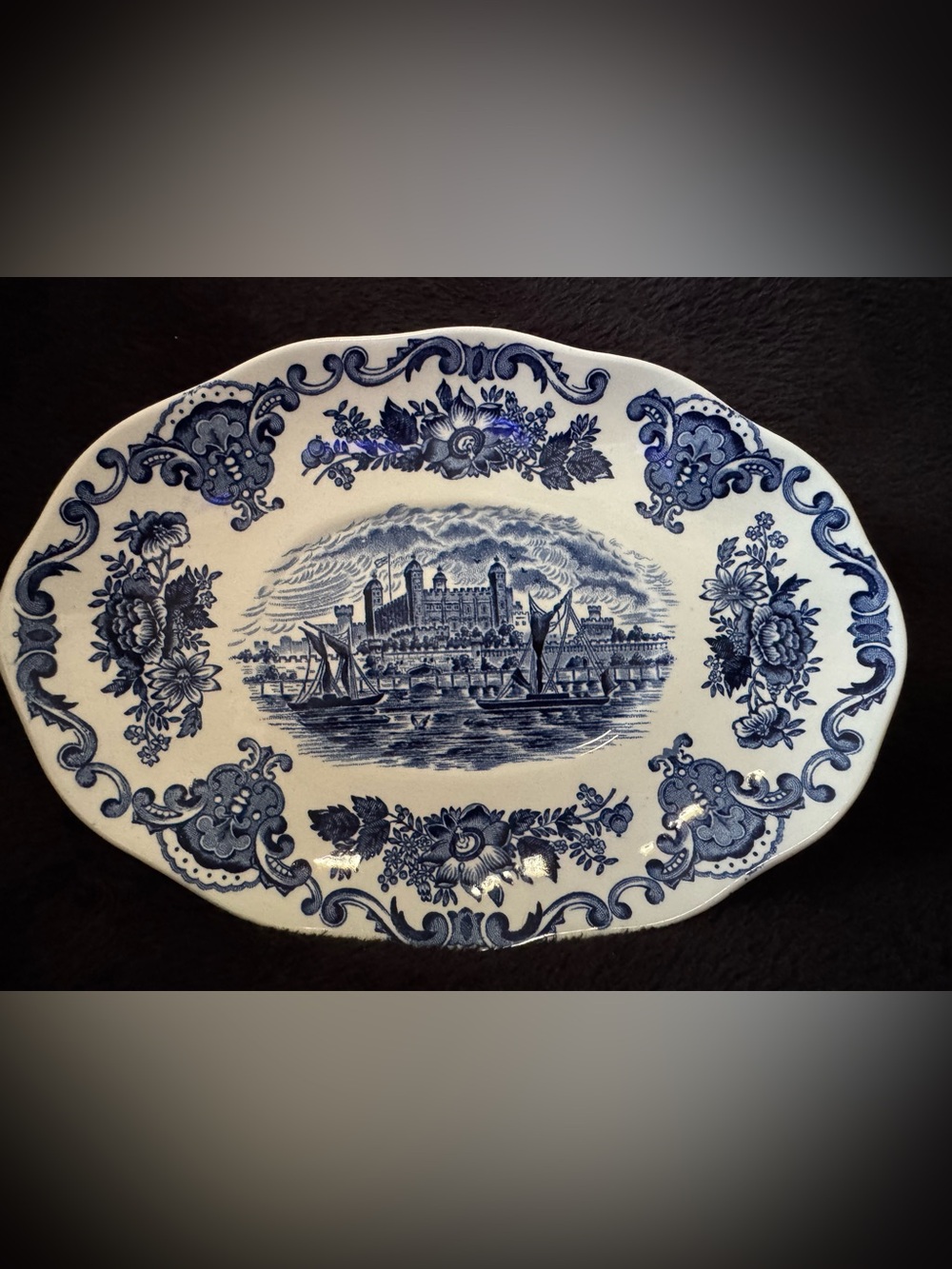 Royal Homes of Britain Blue & White Gravy Boat Enoch Wedgwood England - Picture 5 of 5